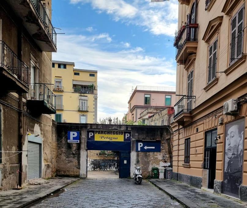 Casa Comoda E Centrale In Quartiere Storico Di Napoli 외부 사진